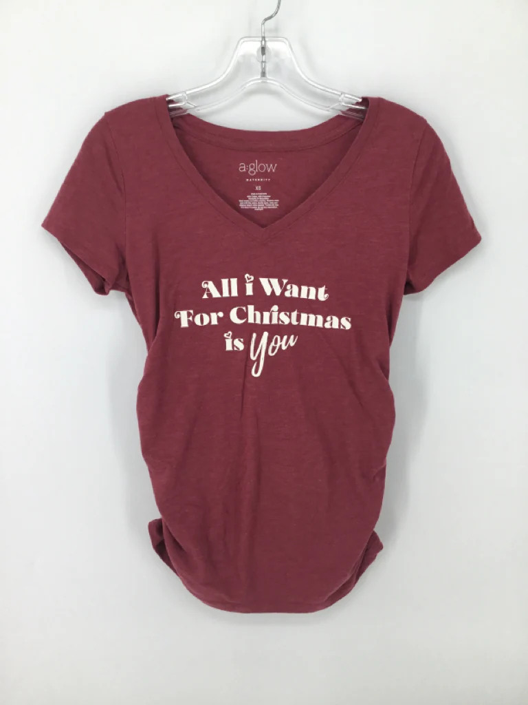 A Glow Child Size XS Red Christmas Maternity T-Shirt