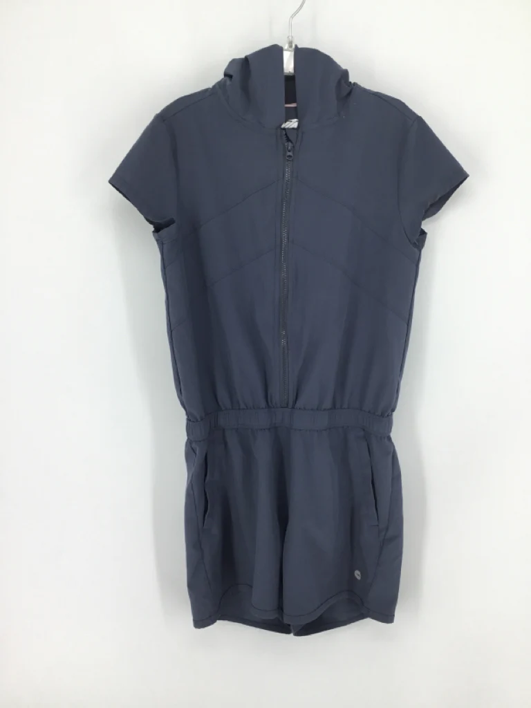 AVIA Child Size 7 Gray Outfit - girls