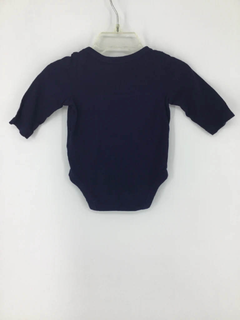 Baby Gap Child Size 0-3 Months Navy Christmas Onesie - Image 2