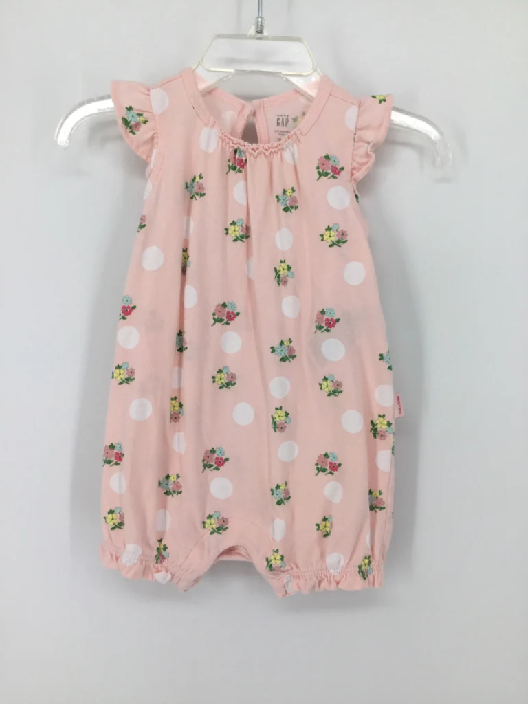 Baby Gap Child Size 3-6 Months Pink Outfit - girls