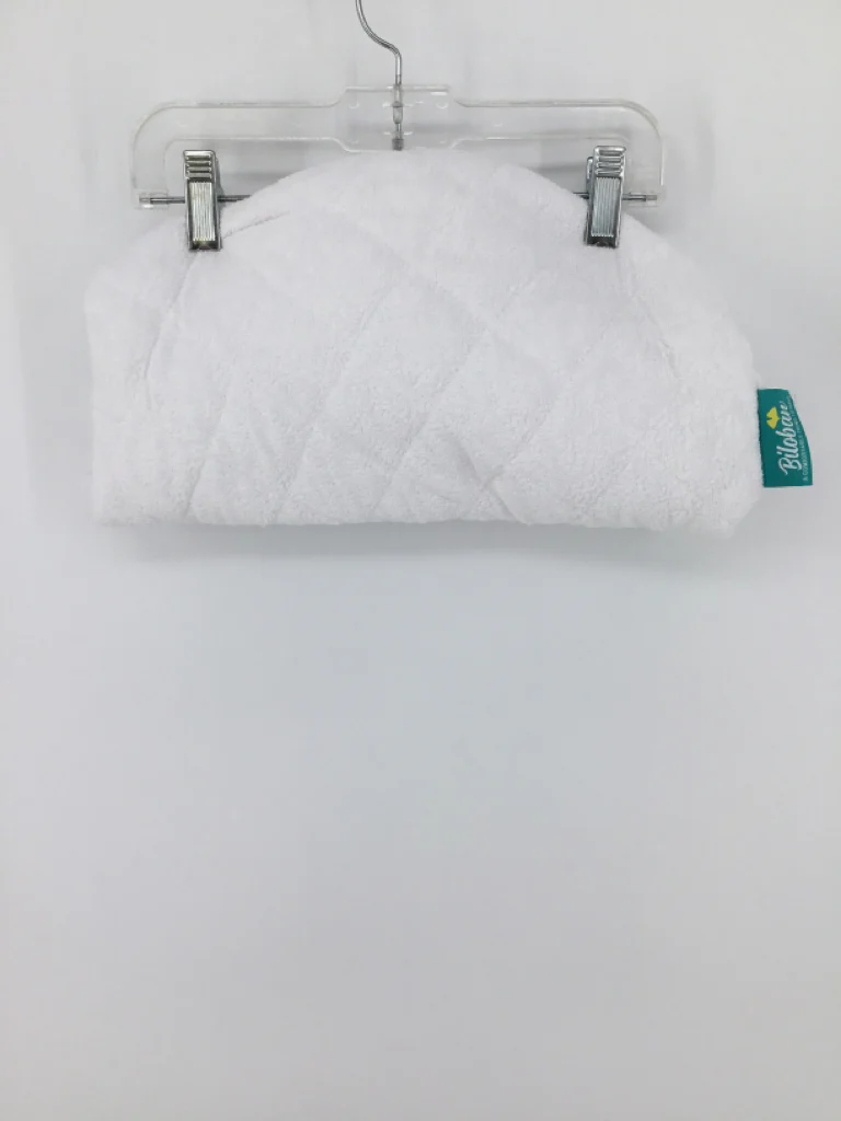 Biloban White Bassinet/Cradle Mattress Protector