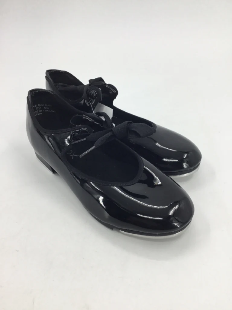 Capezio Child Size 5.5 Youth Black Sport/Dance Shoes
