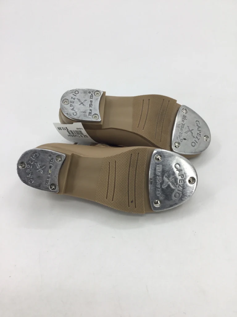 Capezio Child Size 9 Toddler Beige Sport/Dance Shoes - Image 2