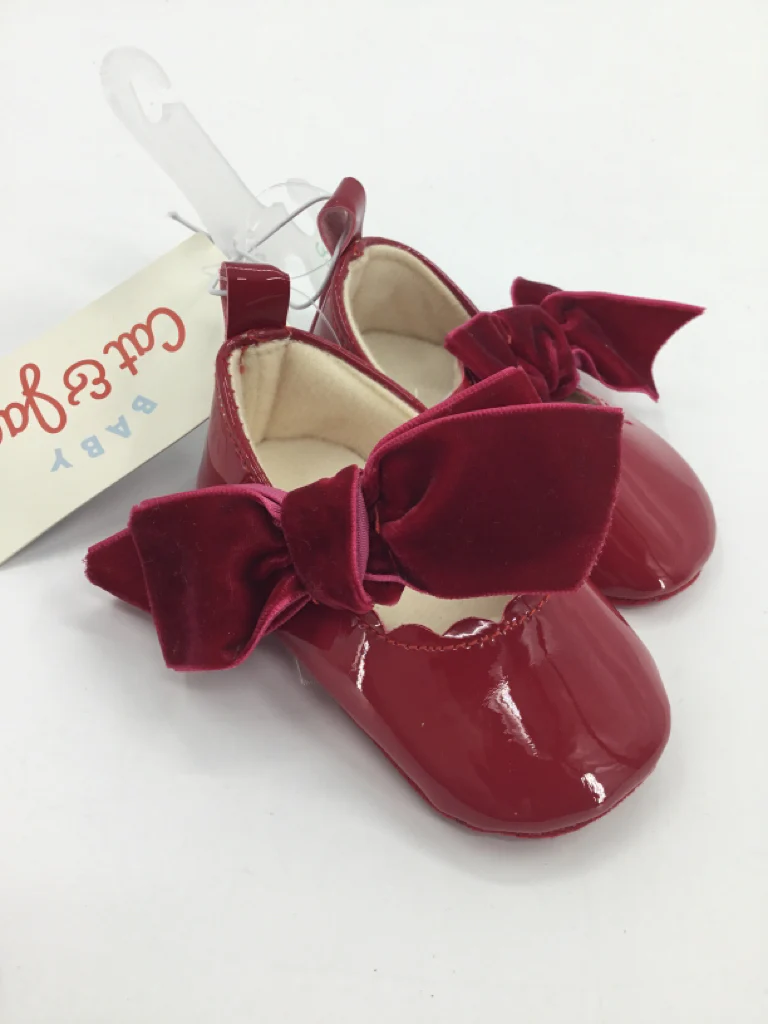 Cat & Jack Child Size 2 Toddler Red Dress Shoes
