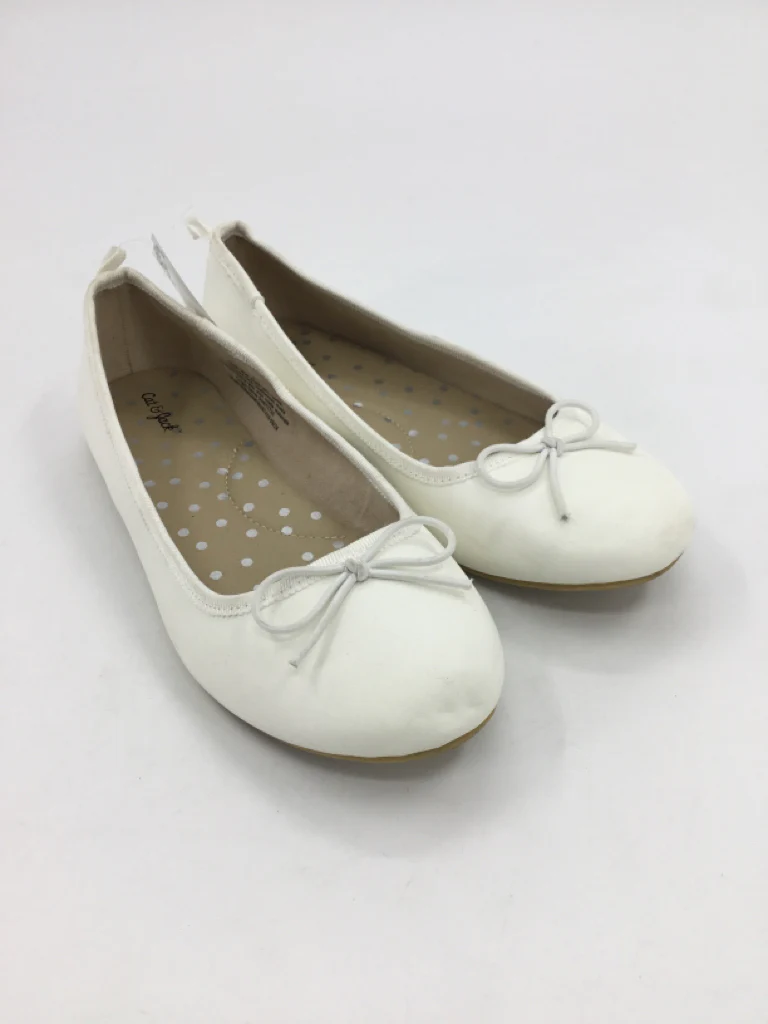 Cat & Jack Child Size 2 White Dress Shoes