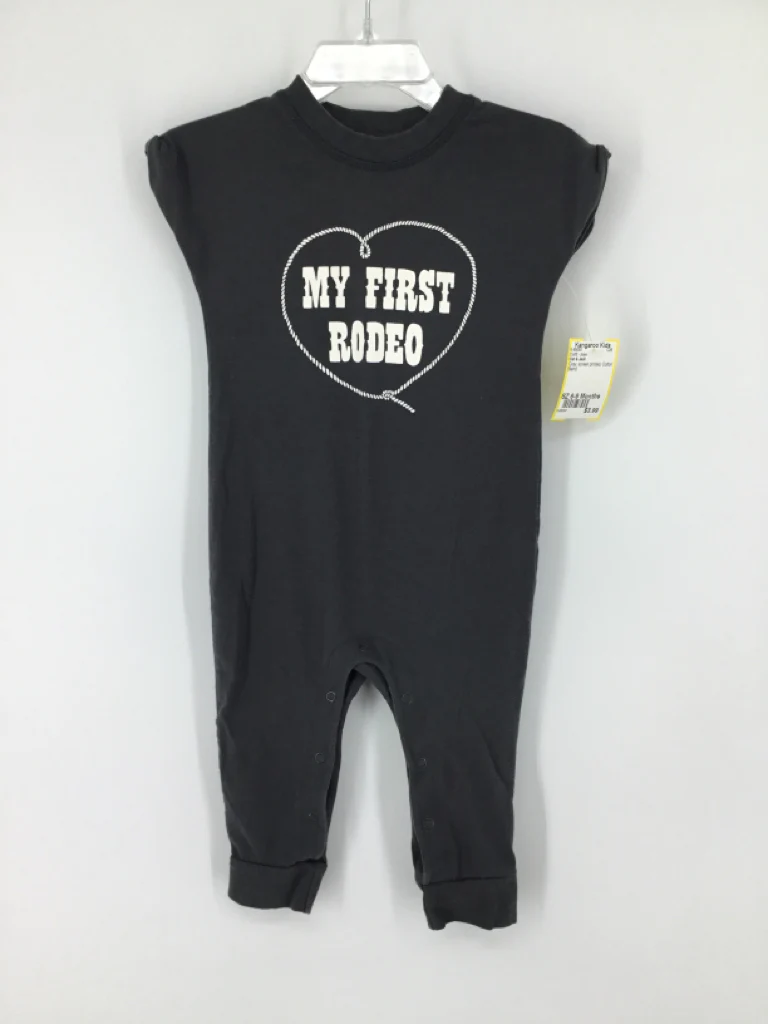 Cat & Jack Child Size 6-9 Months Gray screen printed Outfit - boys