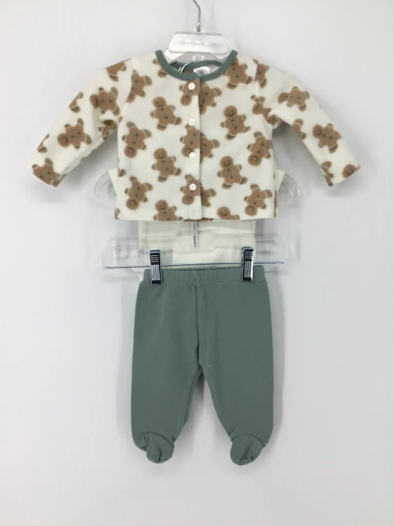 Chickpea Child Size 0-3 Months Green Christmas Outfit - Image 2