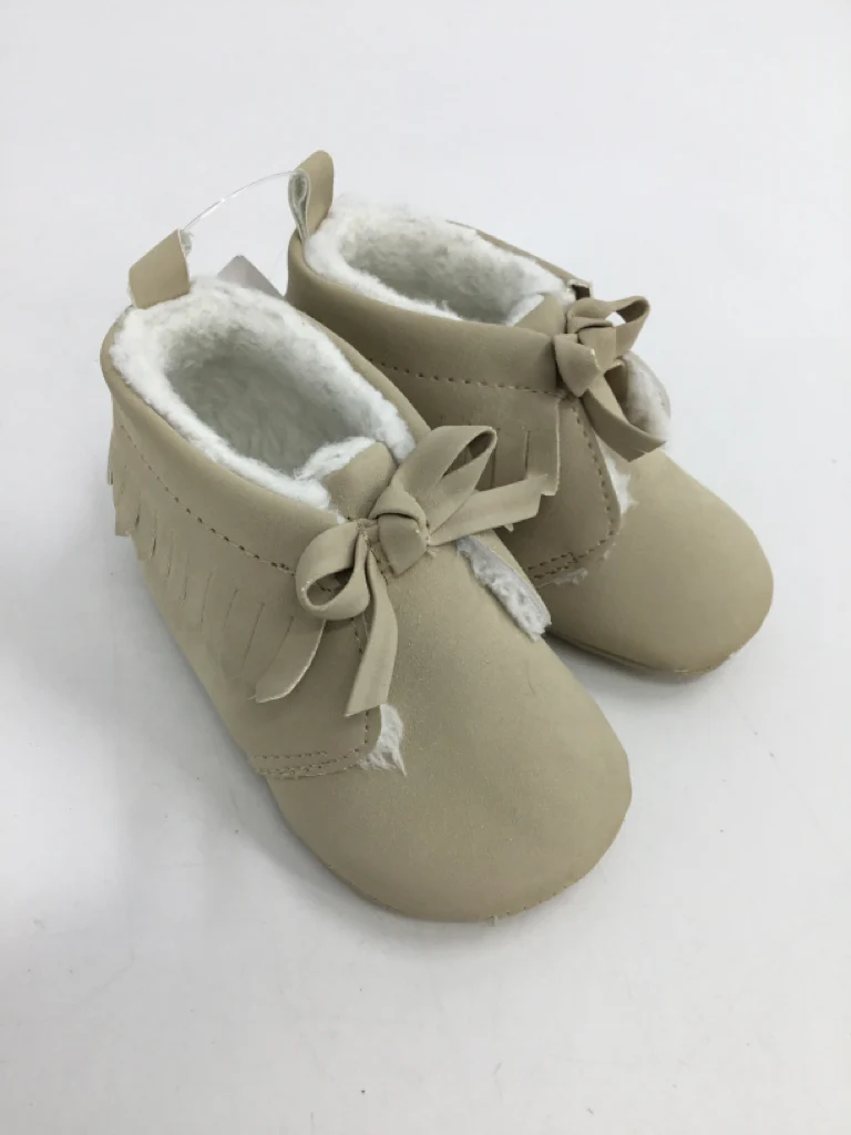 Child of Mine Child Size 2 Toddler Tan Baby/Walker Shoes