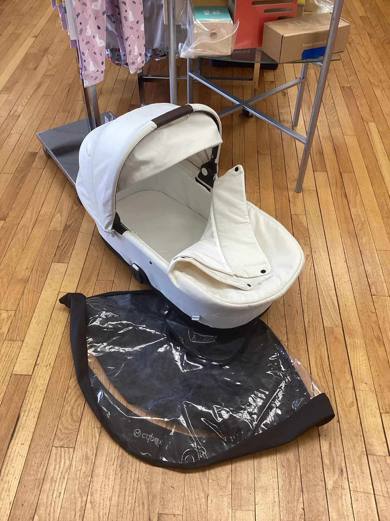 Cybex Gazelle S Cot with rain cover - 2024