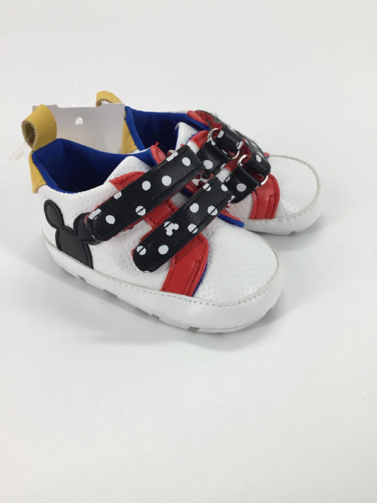Disney Child Size 2 Toddler White Baby/Walker Shoes
