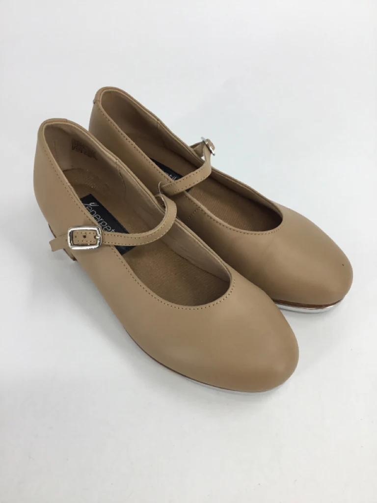 Energetiks Child Size 5.5 Beige Sport/Dance Shoes