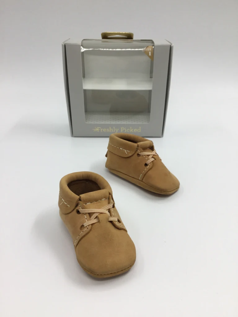 Freshly Picked Child Size 1 Month Tan Baby/Walker Shoes
