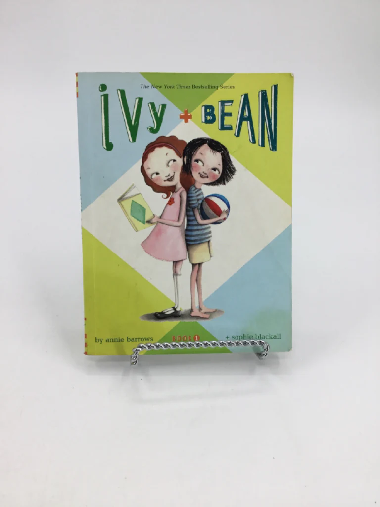 Ivy + Bean Book 1 Paperback Book