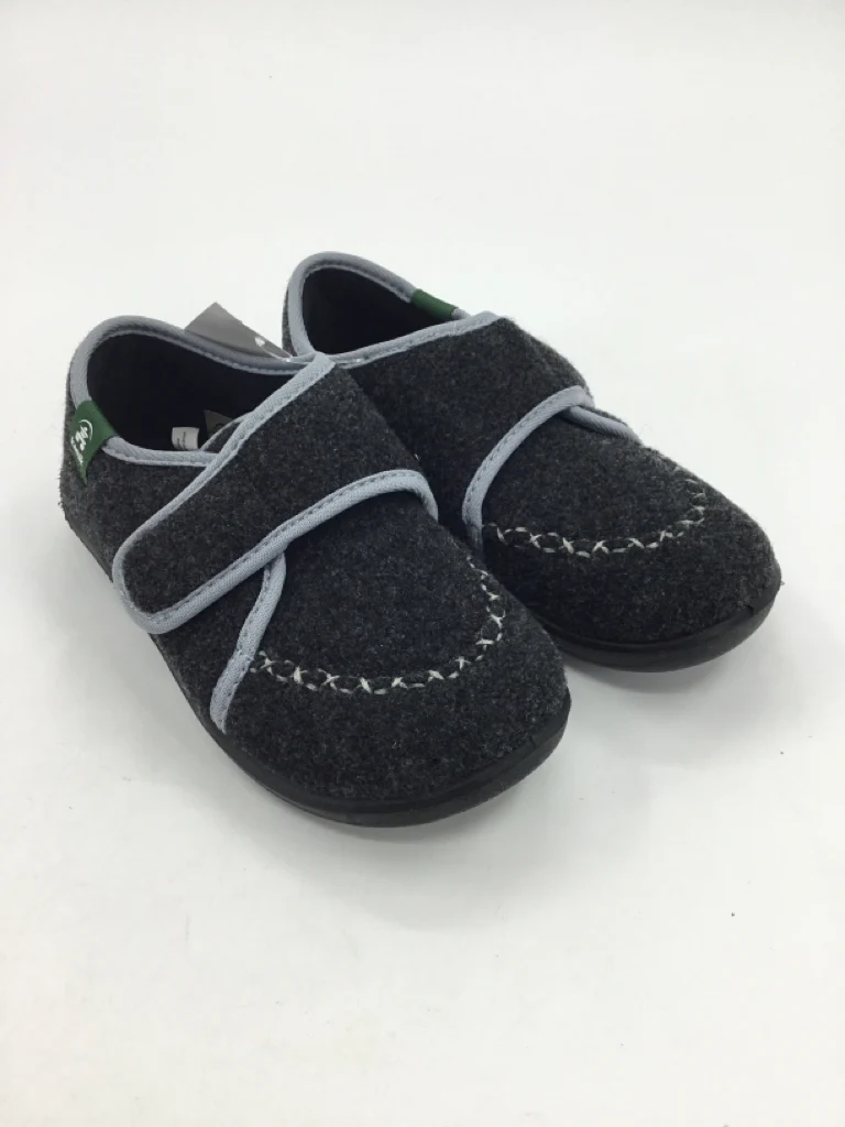 Kamik Child Size 1 Youth Gray Sneakers