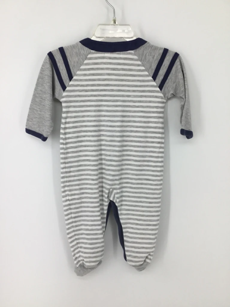 Kissy Kissy Child Size 6-9 Months Gray Sleepers - Image 2