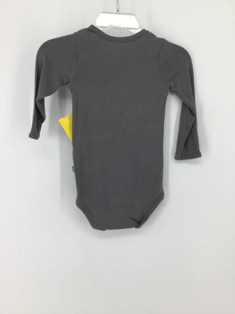 Kyte Child Size 3-6 Months Gray Onesie - Image 2