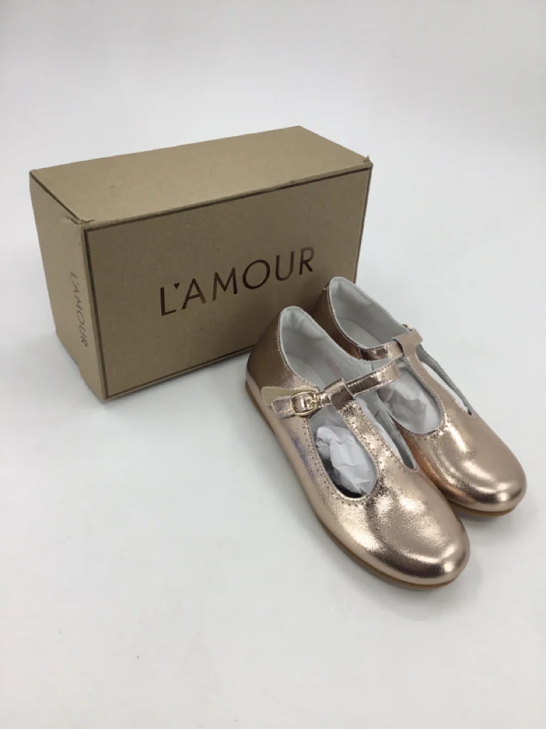L'amour Child Size 4 Youth Gold Dress Shoes