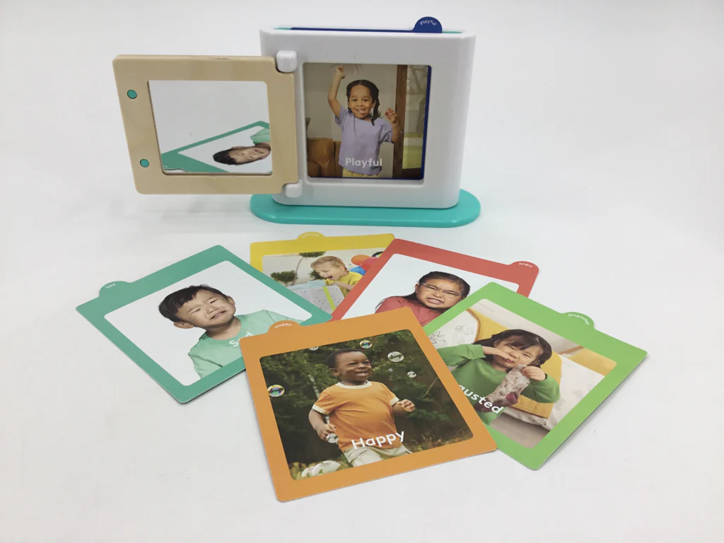 Lovevery Emotion Match Mirror & Card Set