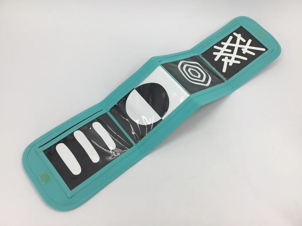 Lovevery Standing Card Holder with cards - Image 2