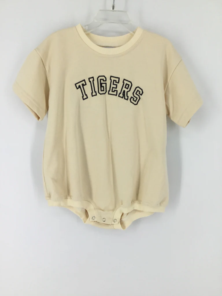 Maxwell Monograms Child Size 2 Cream Outfit - girls