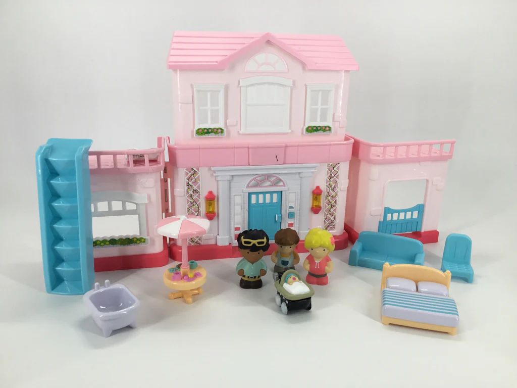 Member's Mark Preschool Playset Doll House with accessories