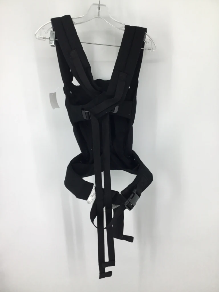 Momcozy Baby/Child Carrier - Image 2