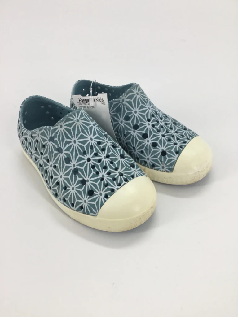 Native Child Size 7 Blue Sandals/Flip Flops