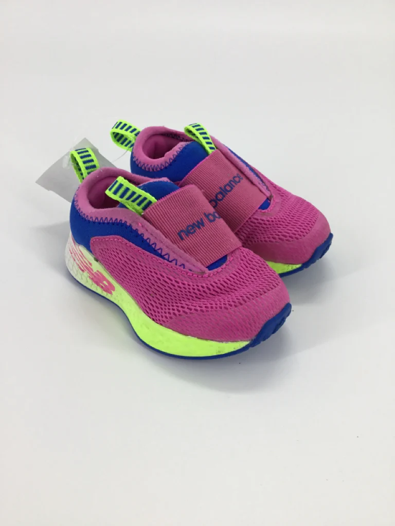 New Balance Child Size 4 Toddler Pink Sneakers