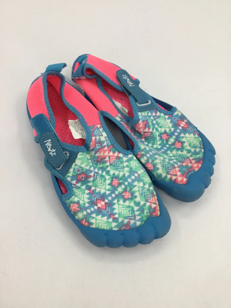 Newtz Child Size 13 Blue Water Shoes