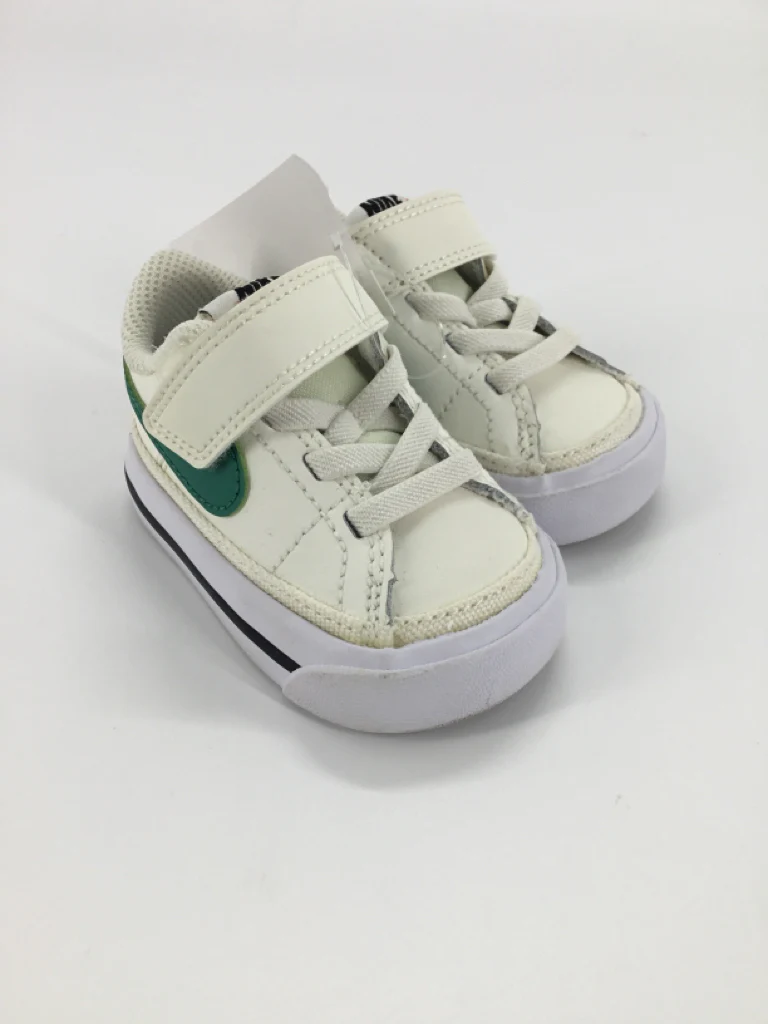 Nike Child Size 2 Toddler Cream Sneakers