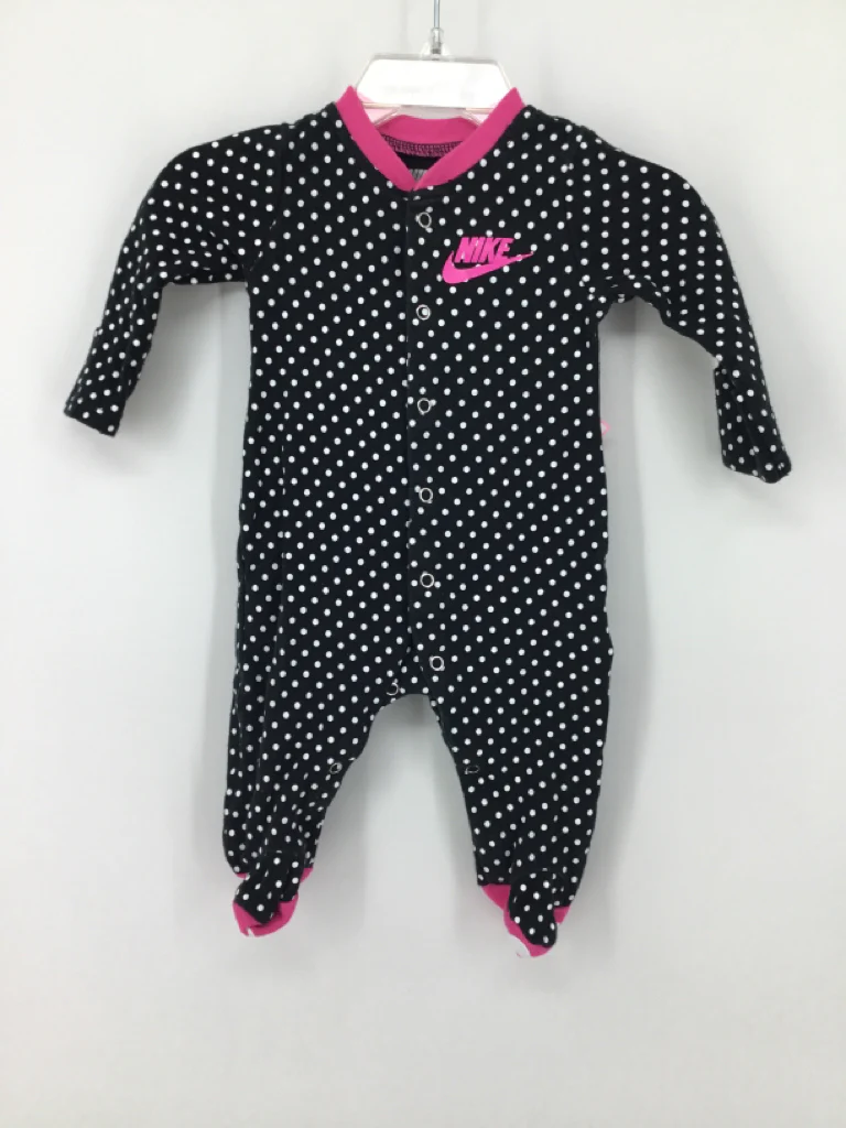 Nike Child Size 3 Months Black Sleepers