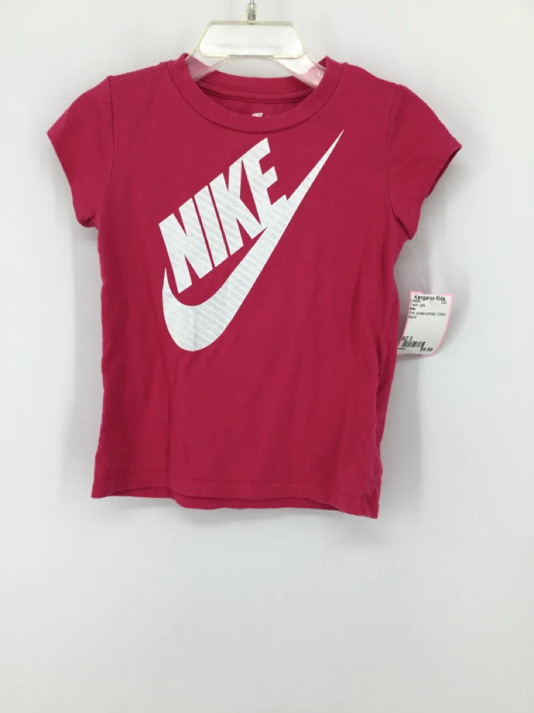 Nike Child Size 3 Pink T-shirt - girls