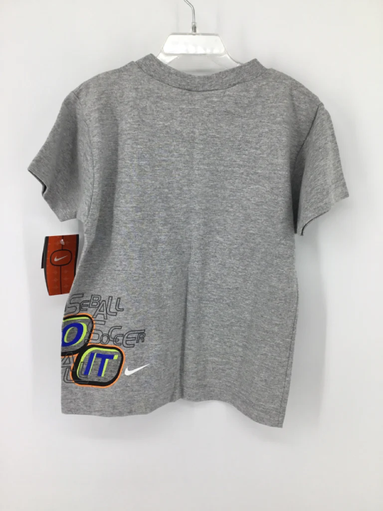 Nike Child Size 7 Gray screen printed T-shirt - boys - Image 3