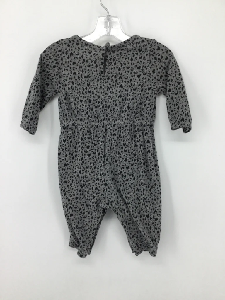 Old Navy Child Size 0-3 Months Gray Outfit - girls - Image 2