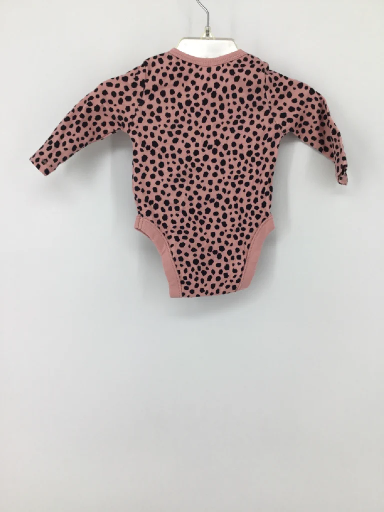 Old Navy Child Size 0-3 Months Pink Onesie - Image 2