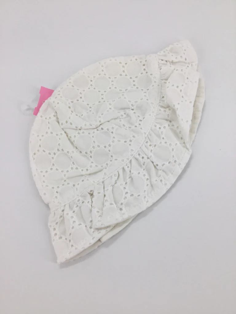 Old Navy Child Size 6-12 Months White Hats - girls