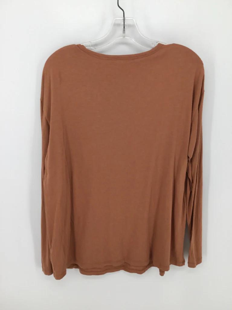 Old Navy Size M Cotton Blend Nursing Nursing Apparel - Image 2
