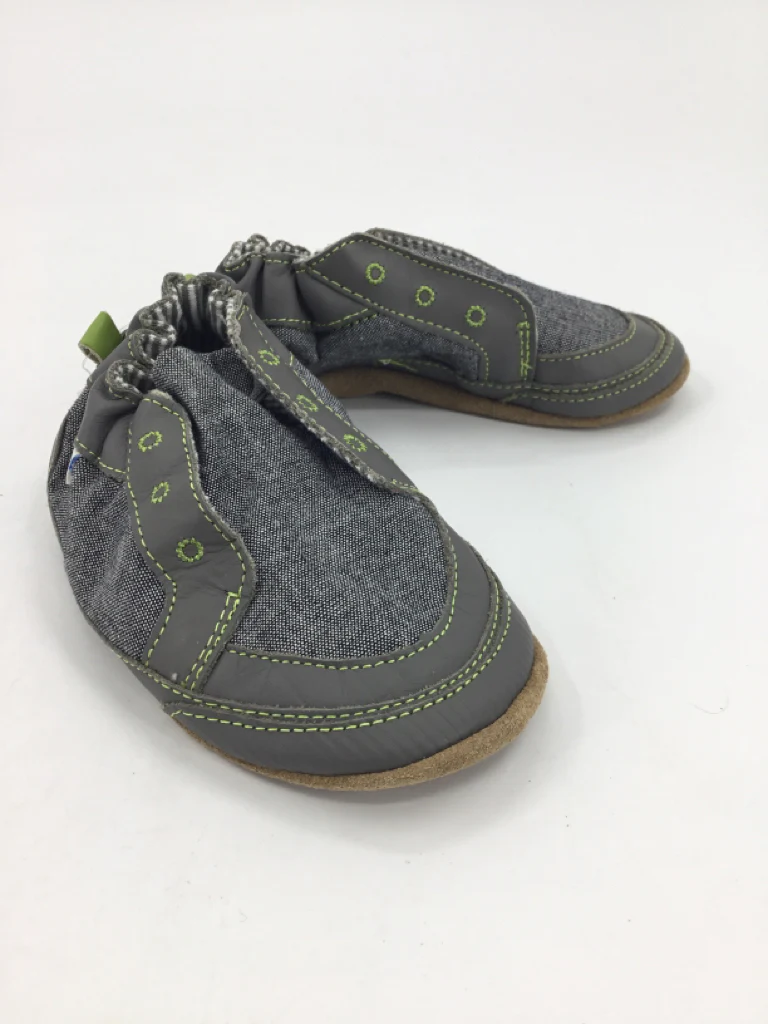 Robeez Child Size 5 Toddler Gray Baby/Walker Shoes