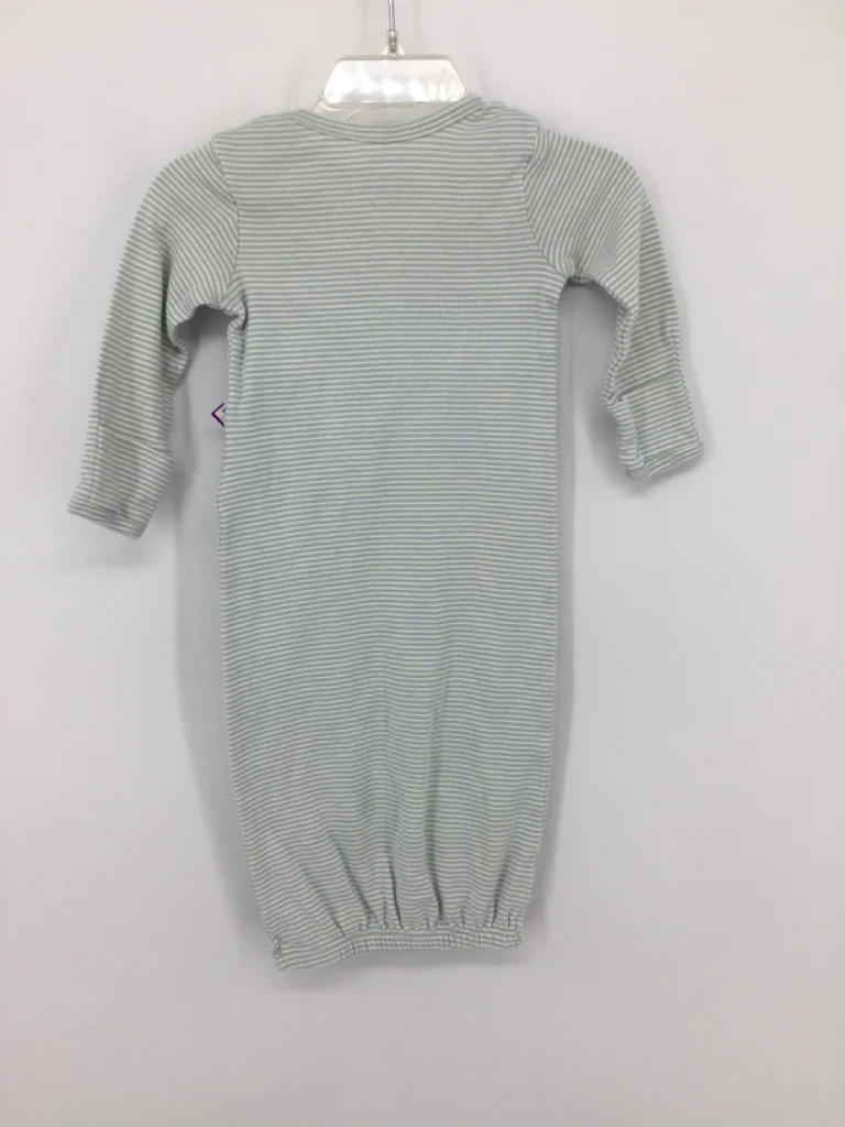 Simple Joys made by Carters Child Size 0-3 Months Green Sleepers - Image 2