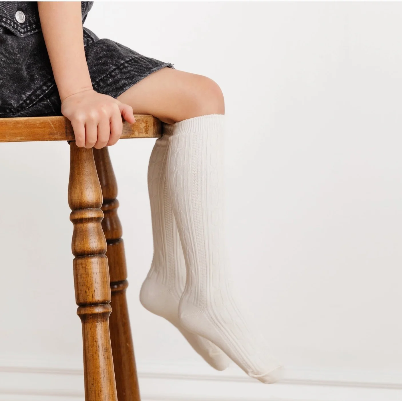 The Little Stocking Co - Cable Knee Socks (Ivory) - Image 2