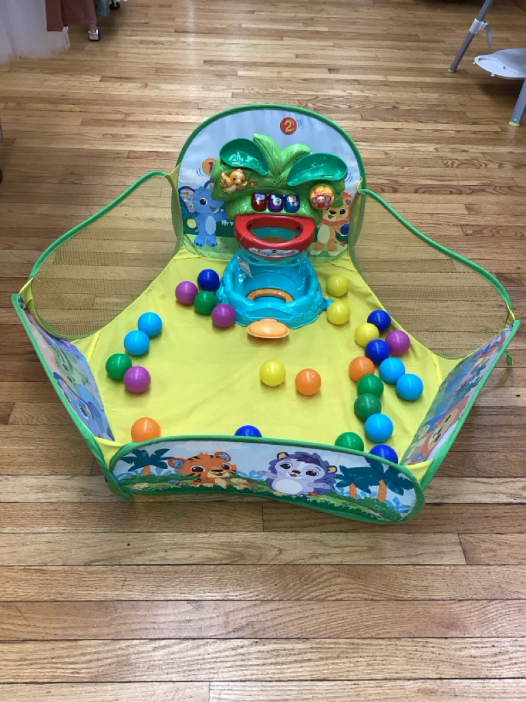 VTech Pop-a-Balls Pop and Count Ball Pit